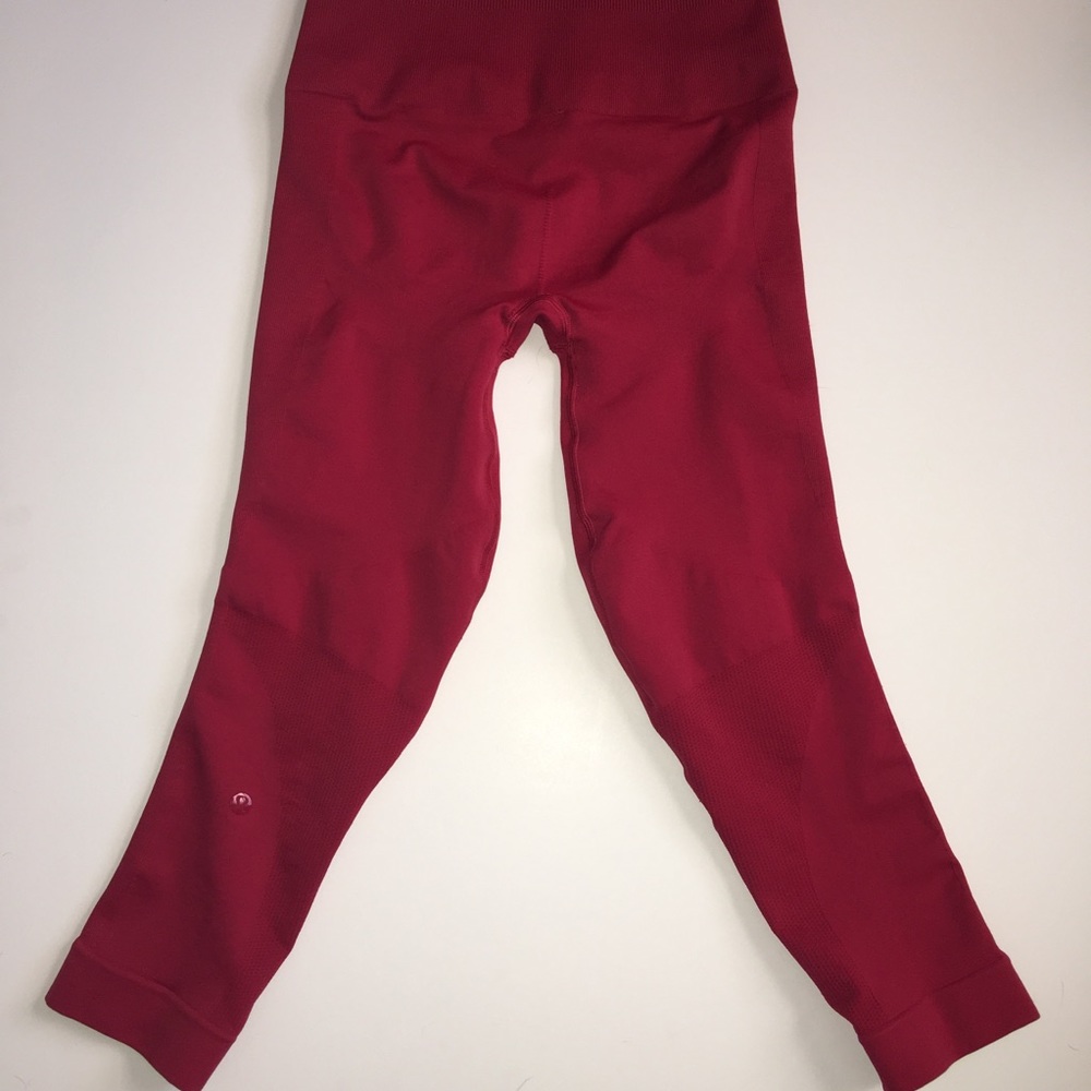 EUC Lululemon seamless crops